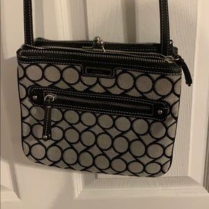 nine west cross body purse